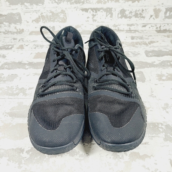 Nike Zoom Assersion Triple Black Lace Up Lightweight Basketball Sneakers V720 - Picture 3 of 11